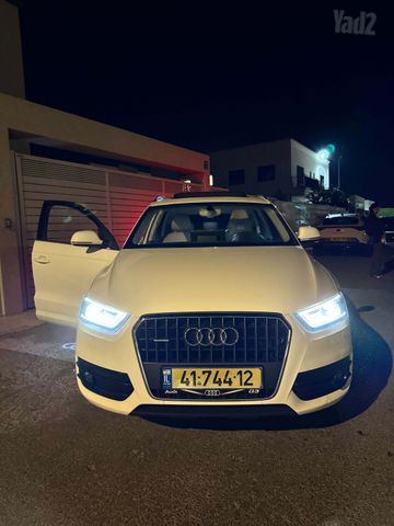 אאודי Q3