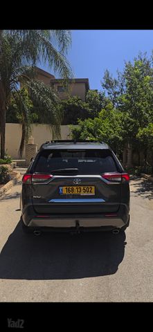 טויוטה RAV4