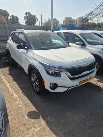 קיה סלטוס