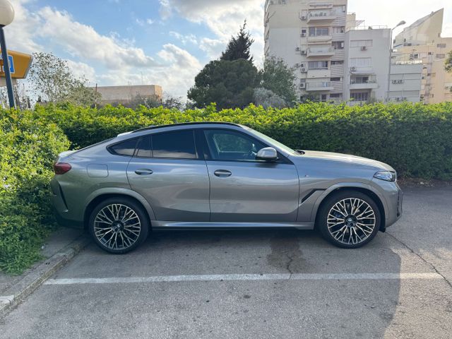 ב מ וו X6
