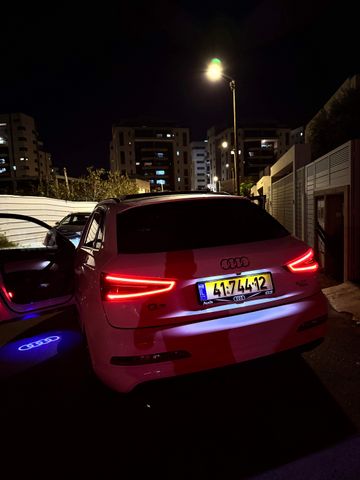אאודי Q3