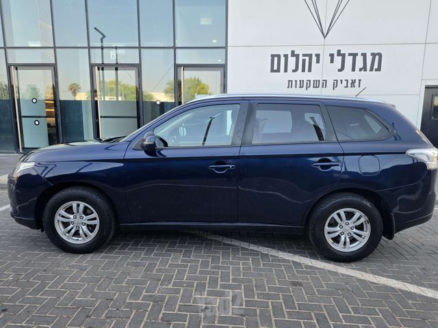 מיצובישי אאוטלנדר