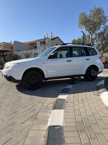 סובארו פורסטר