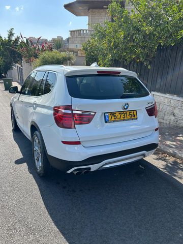 ב מ וו X3