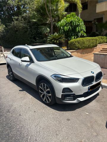 ב מ וו X2