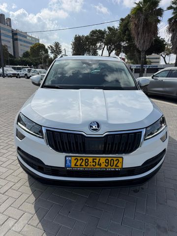 מודעת רכב סקודה קארוק