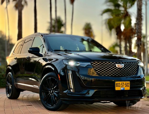 קאדילק XT6