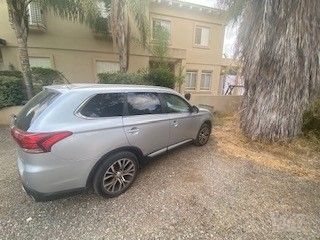 מודעת רכב מיצובישי אאוטלנדר