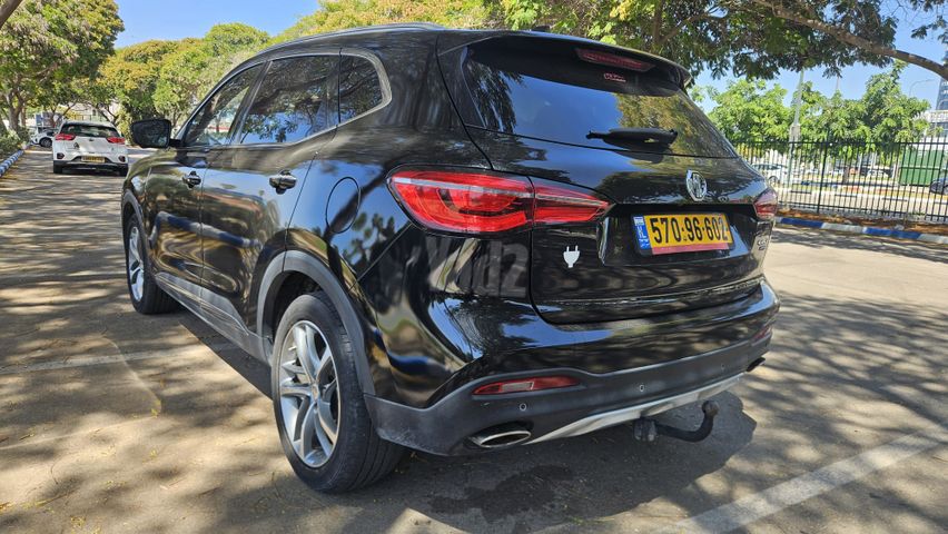 אם ג'י EHS PHEV