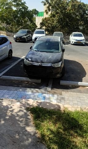 מיצובישי אאוטלנדר
