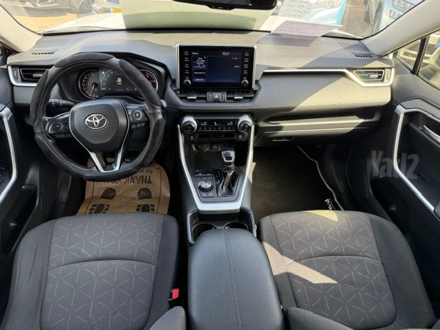 טויוטה RAV4