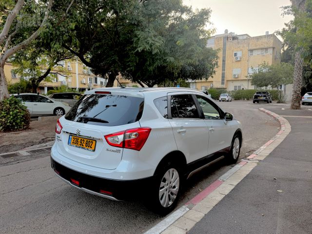 סוזוקי קרוסאובר