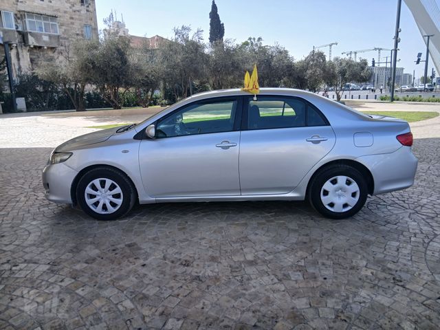 טויוטה קורולה