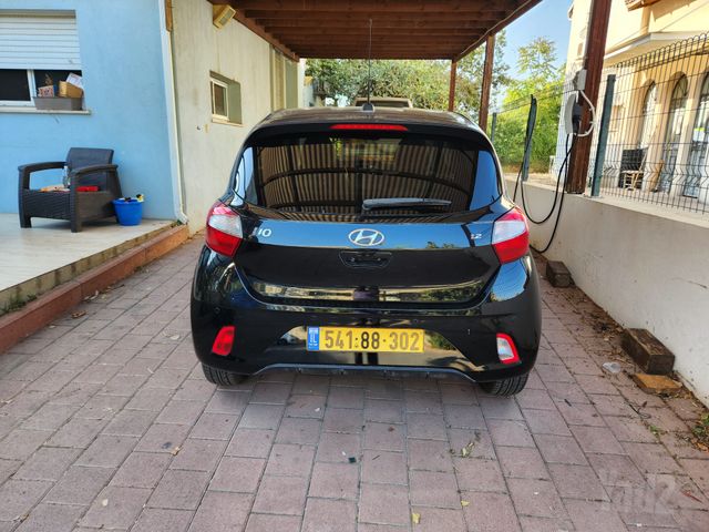 יונדאי i10