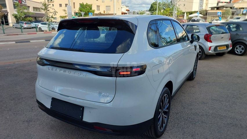 ליפמוטור C10