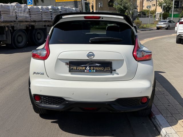 ניסאן ג'וק