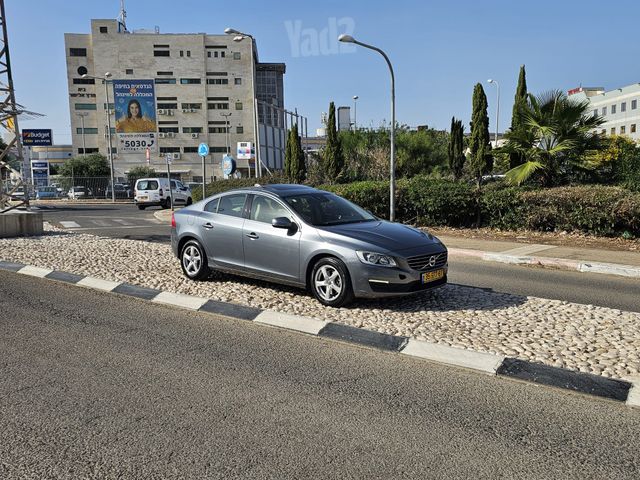 וולוו S60