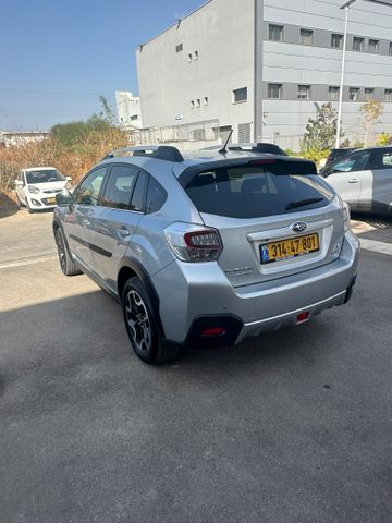 סובארו XV