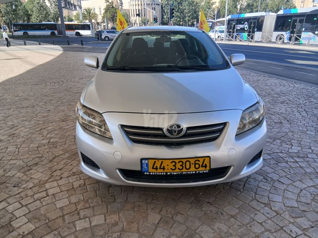 טויוטה קורולה