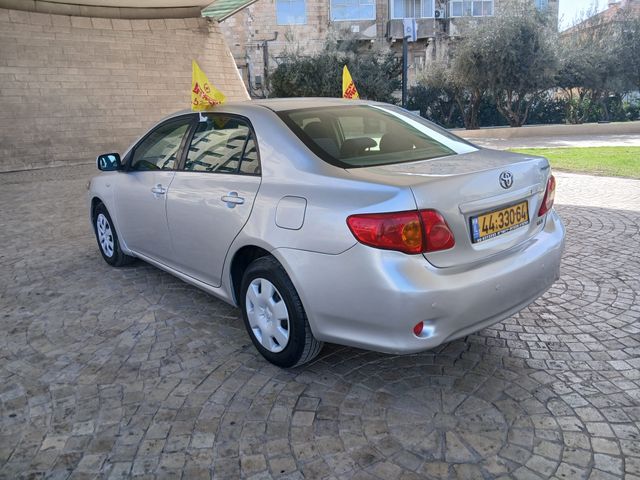 טויוטה קורולה