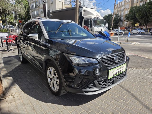 סיאט ארונה