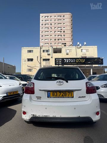 טויוטה אוריס