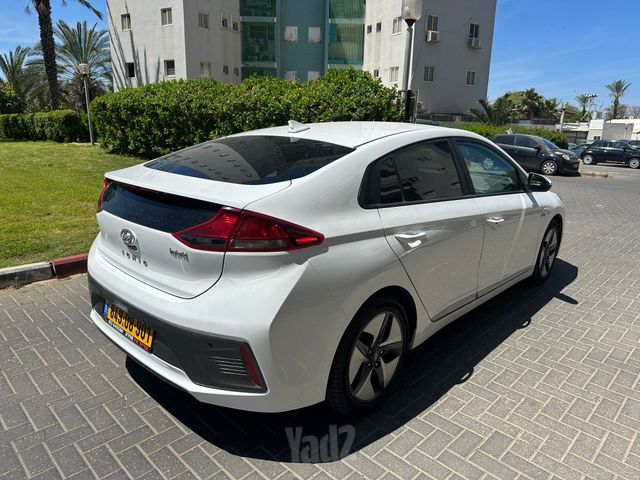 יונדאי איוניק