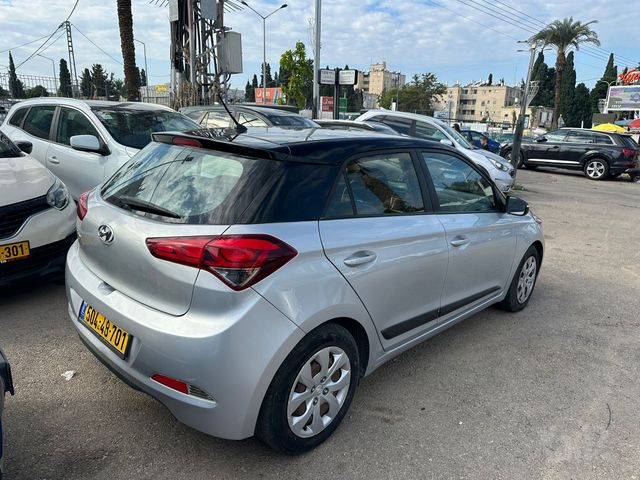 יונדאי i20