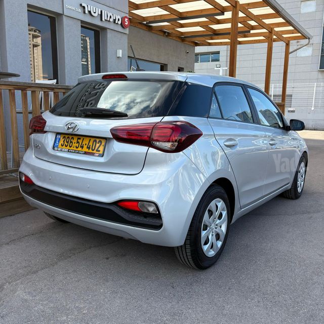 יונדאי i20