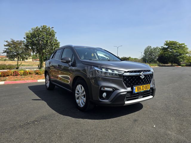 סוזוקי S-Cross