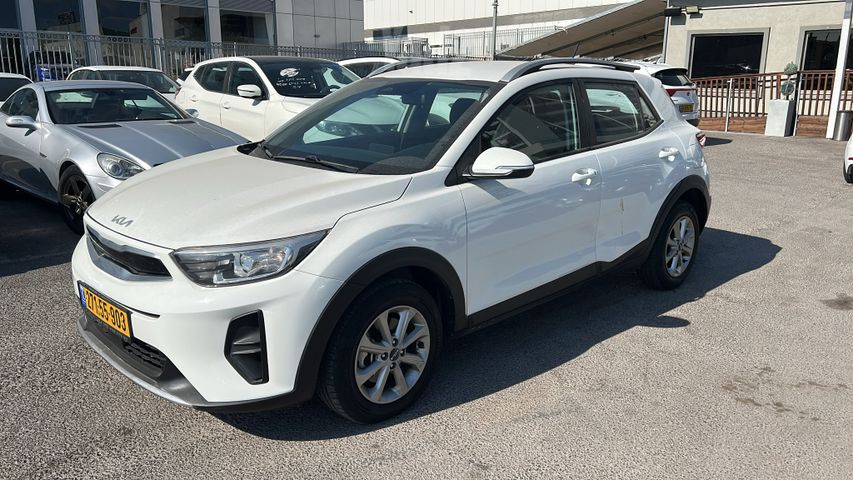 מודעת רכב קיה סטוניק 2