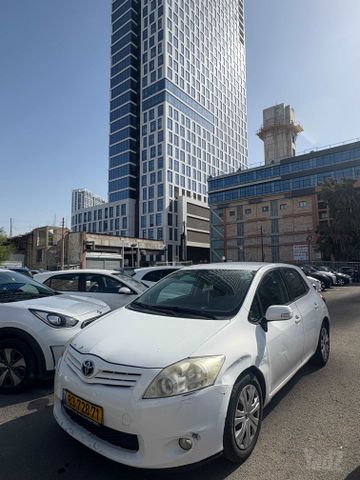 מודעת רכב טויוטה אוריס