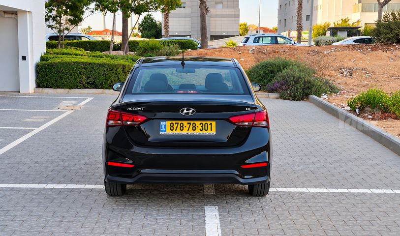 יונדאי אקסנט i25