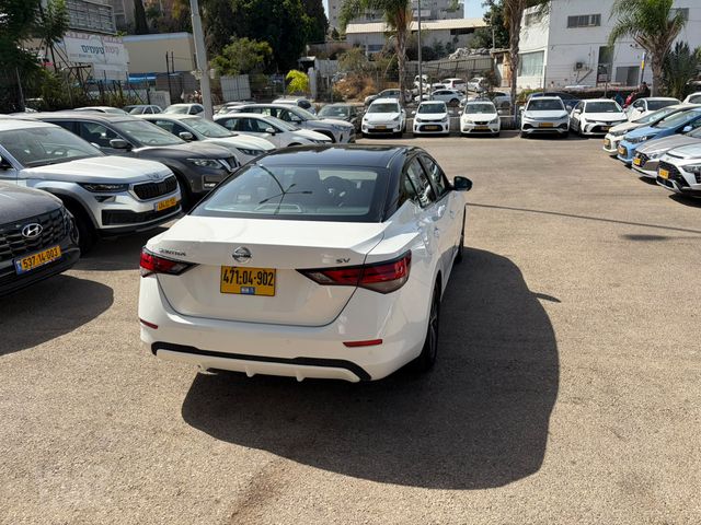 ניסאן סנטרה