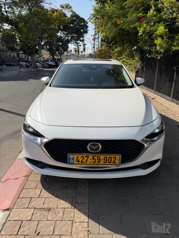 מודעת רכב מאזדה 3
