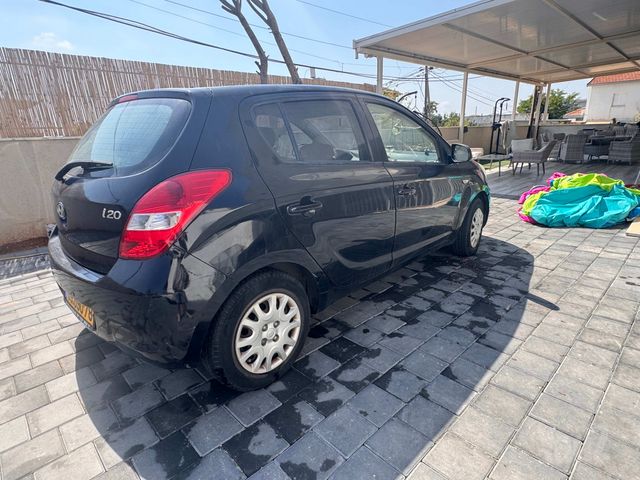 יונדאי i20