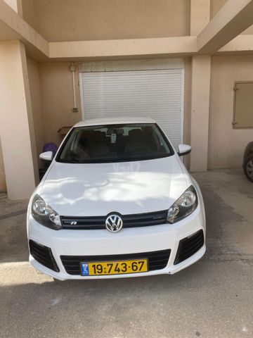 גולף Trendline אוט׳ בנזין 5 דל 1.4 (122 כ״ס)