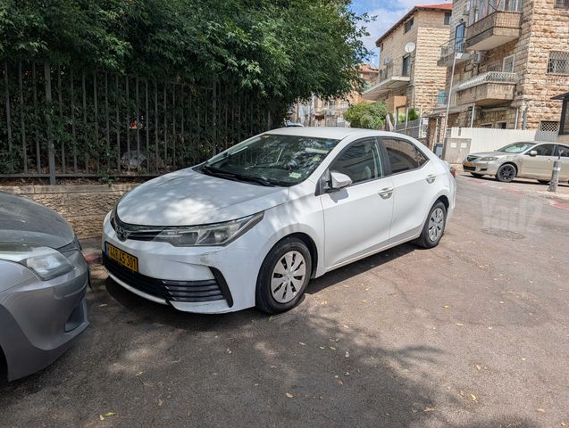 טויוטה קורולה