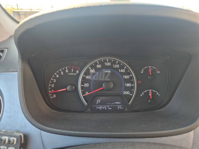 יונדאי i10