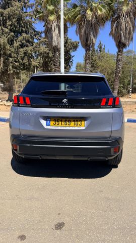 פיג'ו 3008