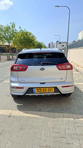 קיה נירו