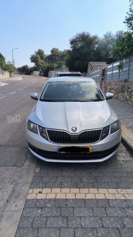 סקודה אוקטביה