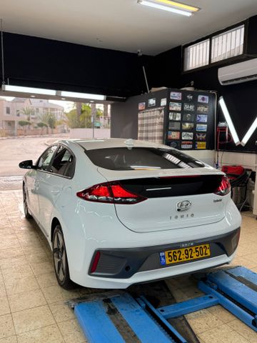 יונדאי איוניק