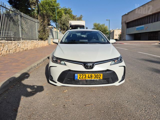 טויוטה קורולה