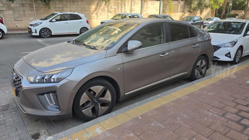 יונדאי איוניק