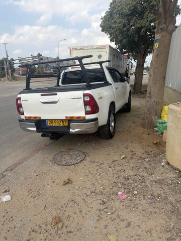 טויוטה היילקס
