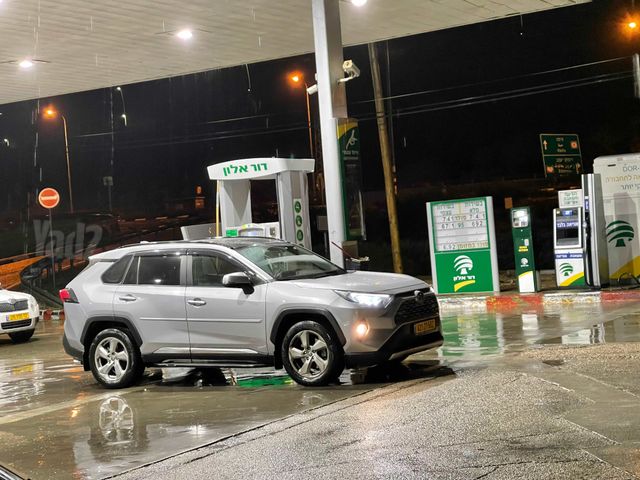 טויוטה RAV4
