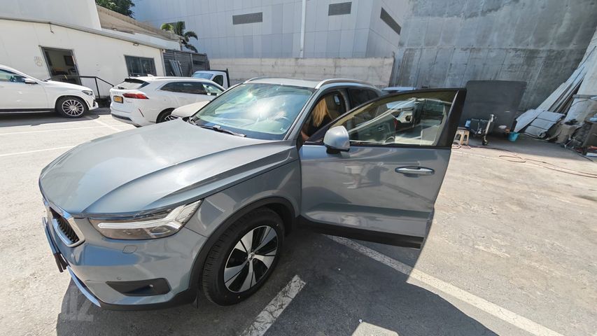 מודעת רכב וולוו XC40