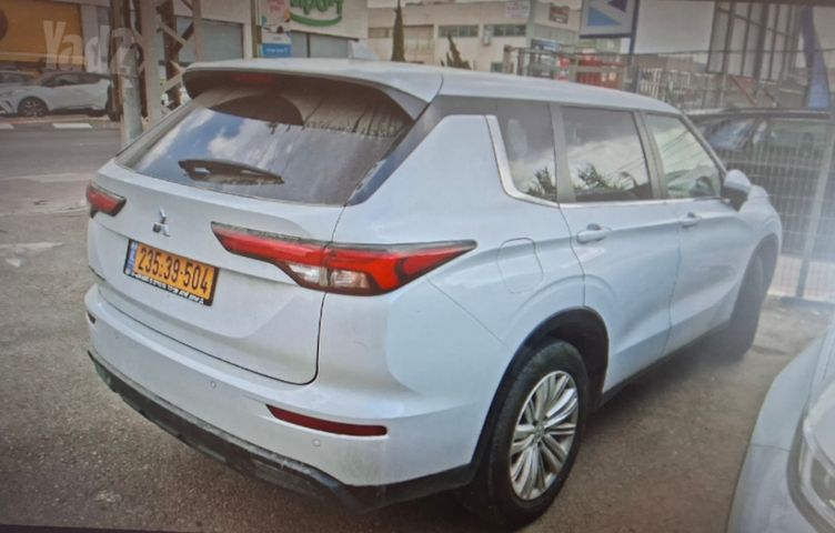 מיצובישי אאוטלנדר