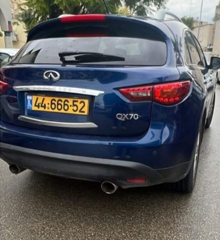אינפיניטי QX70